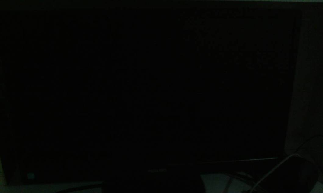 电脑黑屏的原因，为什么我的电脑开机后屏幕会变黑？