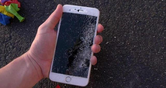 手机摔了一下怎么办，我的手机摔了一下，屏幕破裂了，怎么办？