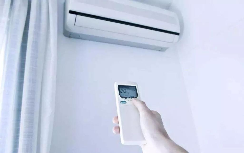 室内冬天空调温度多少合适（冬天室内空调温度应该设定在多少度）