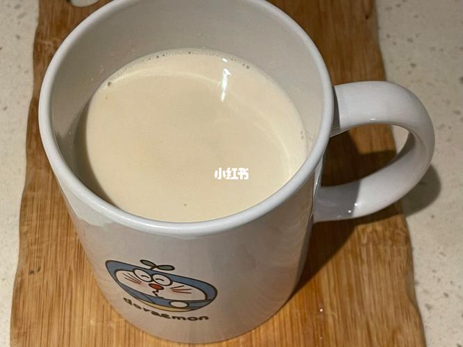 奶茶可以放微波炉加热么（为什么要加热奶茶）